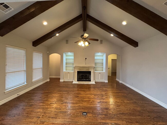 Building Photo - BIXBY - 3 bed, 2 bath, 3 car garage!!