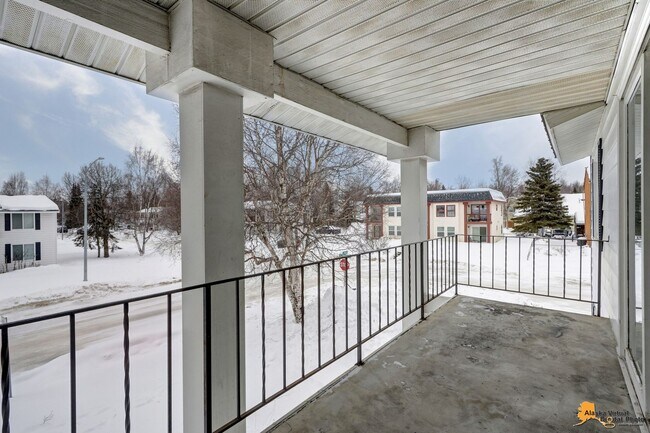 Building Photo - 3934 W 30th Ave