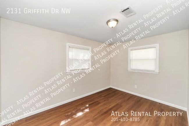 Building Photo - 2131 Griffith Dr NW