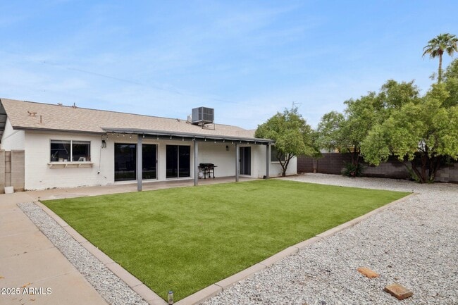 Building Photo - 1713 W Cortez Cir