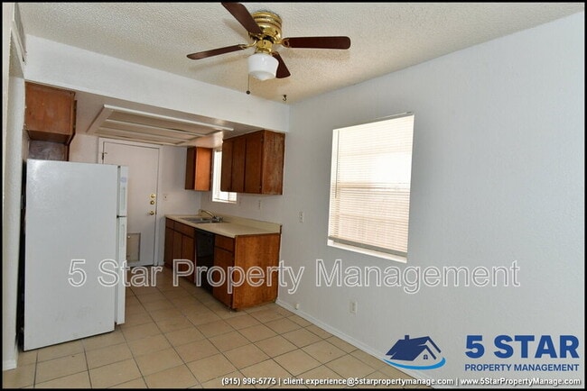 Building Photo - 8933 Kenneth St