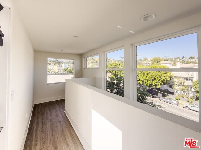 Building Photo - 2111 N Cahuenga Blvd