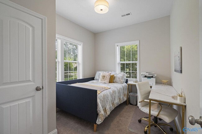 Building Photo - 4286 Sullivan St