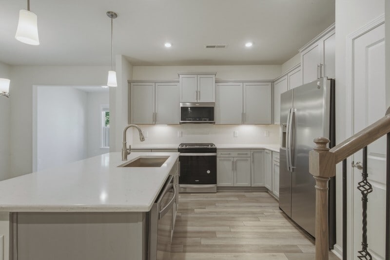 Building Photo - 1015 Badlands St