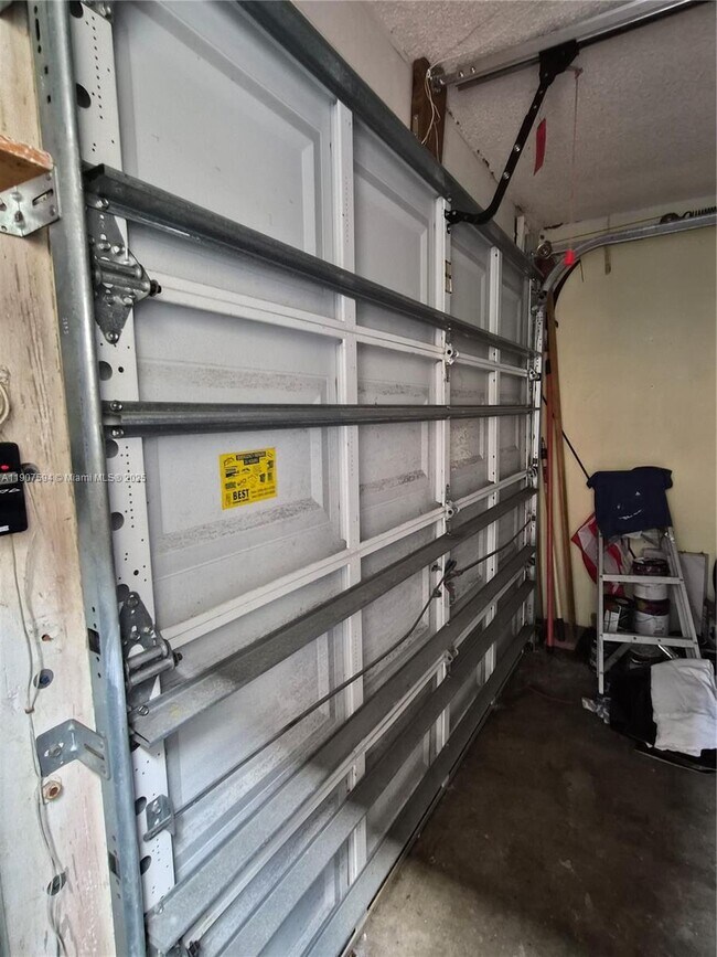 Building Photo - 10904 SW 72nd St