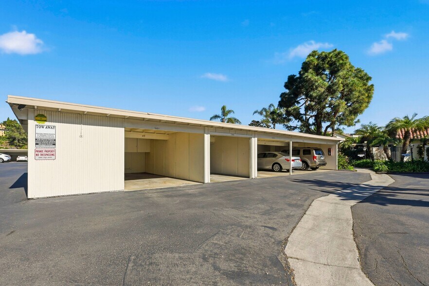 Building Photo - 7021 Estrella de Mar Rd