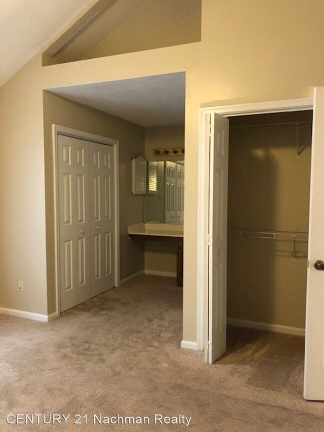 Building Photo - 2 br, 2.5 bath House - 26 Hard Wood Drive