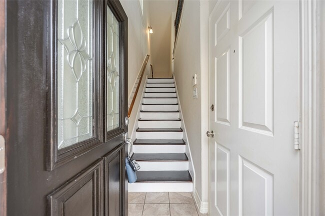 Building Photo - 3008 Clearview Cir