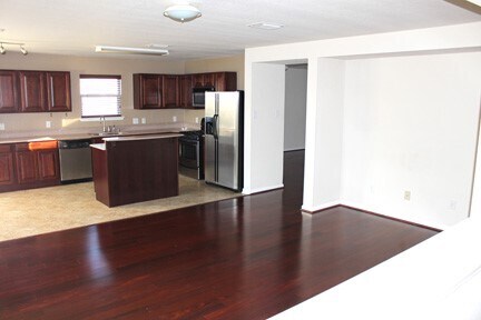Building Photo - 2819 Scottsdale Palms Dr