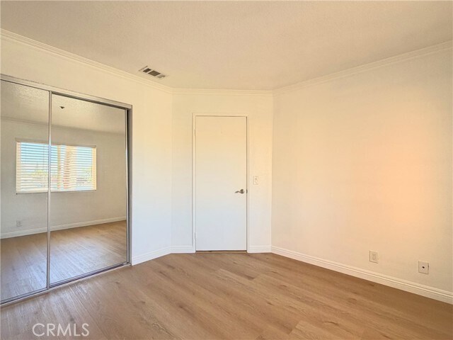 Building Photo - 729 S Knott Ave