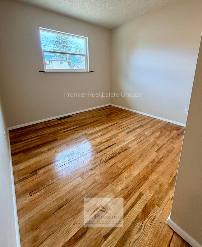 Building Photo - 4519 Bella Dr