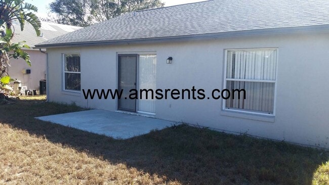 Building Photo - 7811 Turkey Oak Ln