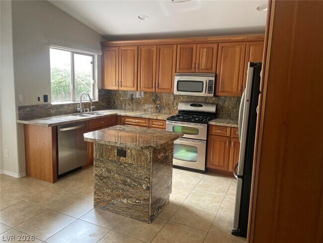 Building Photo - 10971 Civiletti St