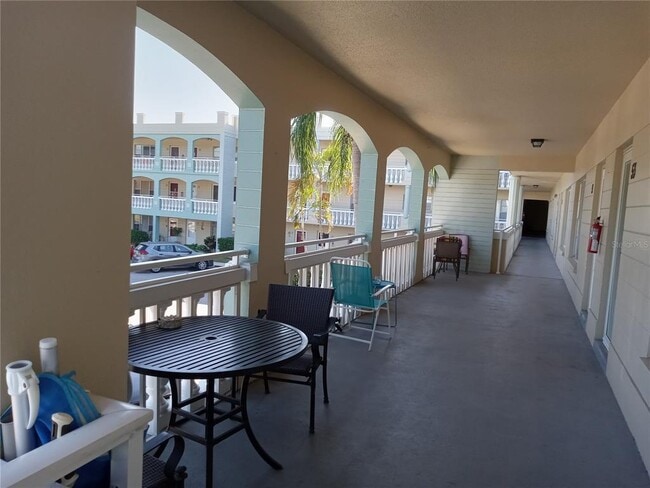 Building Photo - 2331 Finlandia Ln