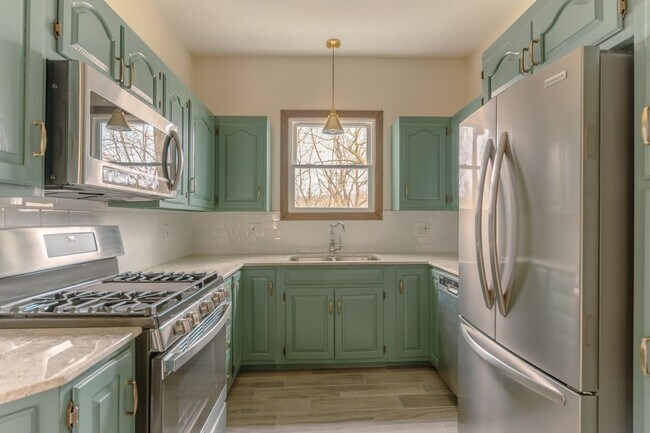 Building Photo - Stunning 2 bed, 1 bath, first floor apartment with views of Mill Run