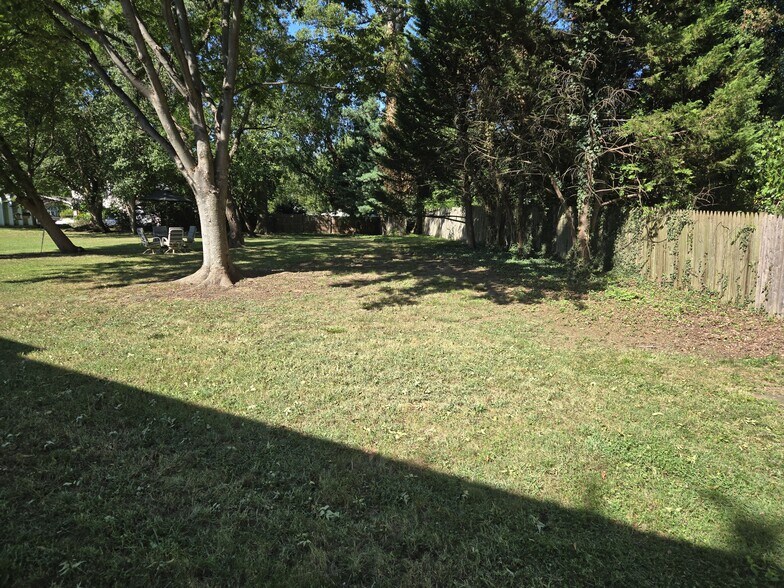 Building Photo - 5801 Harrison Ave