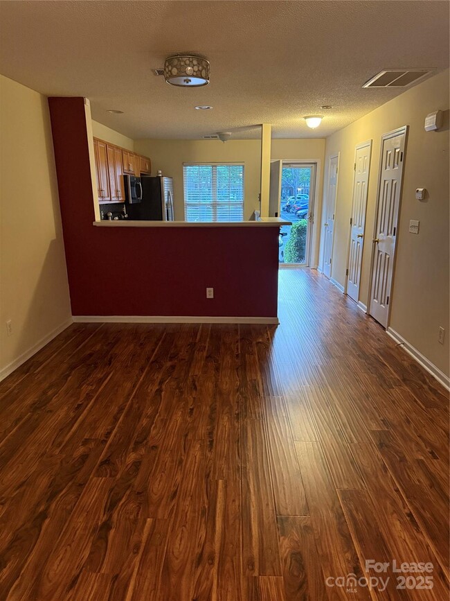 Building Photo - 10247 Reindeer Way Ln