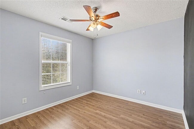 Building Photo - 843 Brandon Dr