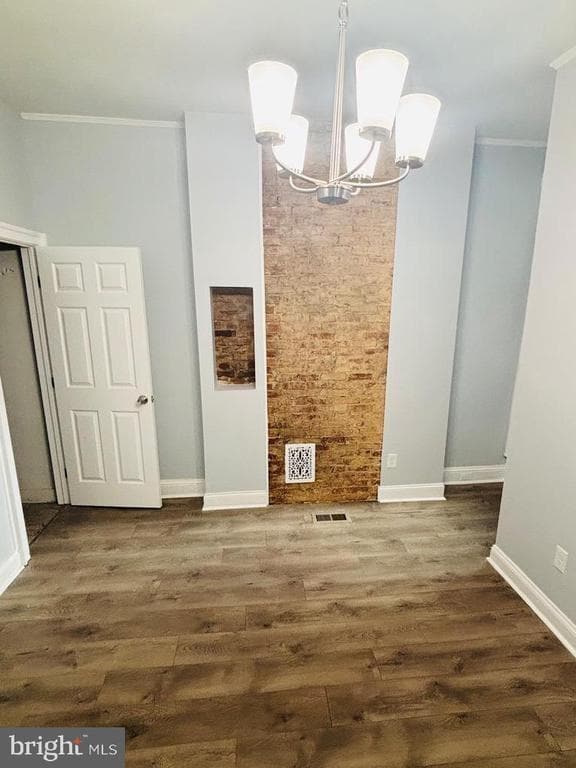 Building Photo - 2424 Woodbrook Ave