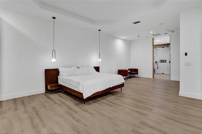 Building Photo - 4092 NW 88th Ter