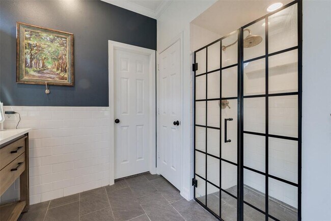 Building Photo - Stunning Home in Falcon Point!