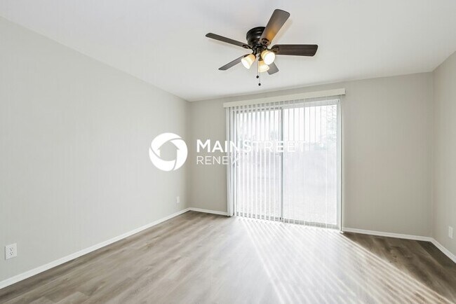 Building Photo - 4 Bedroom Pet-Friendly Home in Tucson, AZ with Main Street Renewal