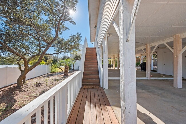 Building Photo - 71 Baird Rd