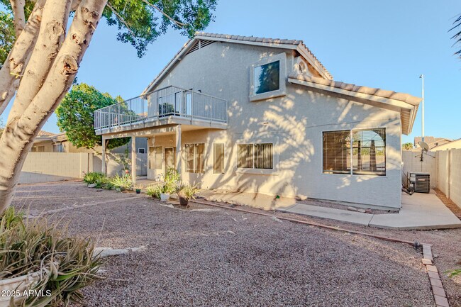 Building Photo - 1110 N Aspen Dr