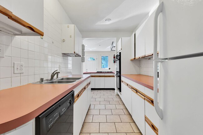 Building Photo - 1710 37th St NW