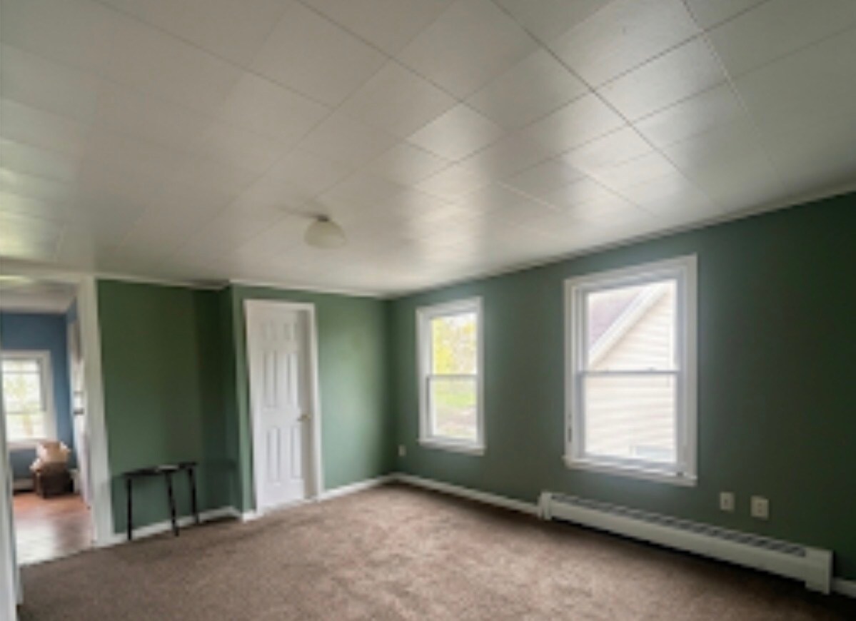 Building Photo - 110 S Orchard St