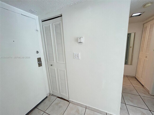 Building Photo - 14301 N Kendall Dr