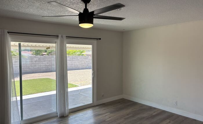 Building Photo - 3813 El Conlon Ave