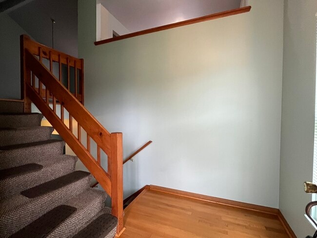 Building Photo - 965 Amberwood Pl
