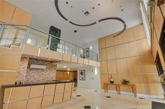 Building Photo - 6770 Indian Creek Dr