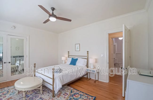 Building Photo - 239 Greene St