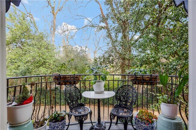 Building Photo - 115 Peachtree Memorial Dr NW