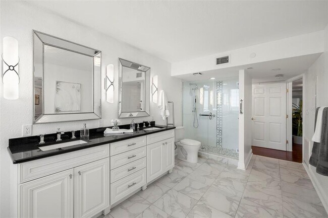Building Photo - 3301 Bayshore Blvd