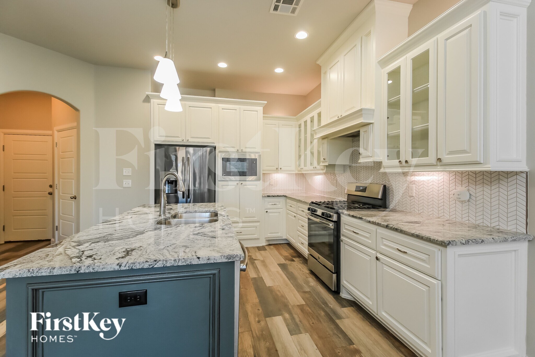 Building Photo - 13904 Hutchinson Pl