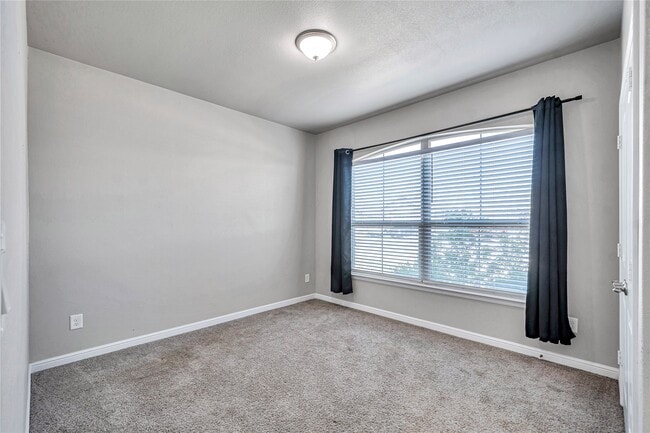 Building Photo - 3119 Mearns Ct