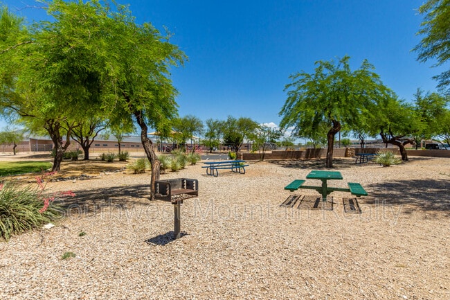 Building Photo - 28635 N Opal Ct