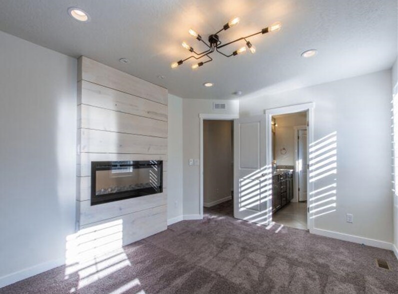 Building Photo - 364 S 780 E
