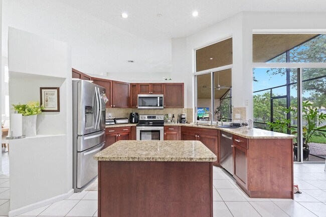 Building Photo - 1007 Spoonbill Cir