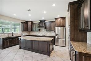 Building Photo - 6217 Larkspur Ln