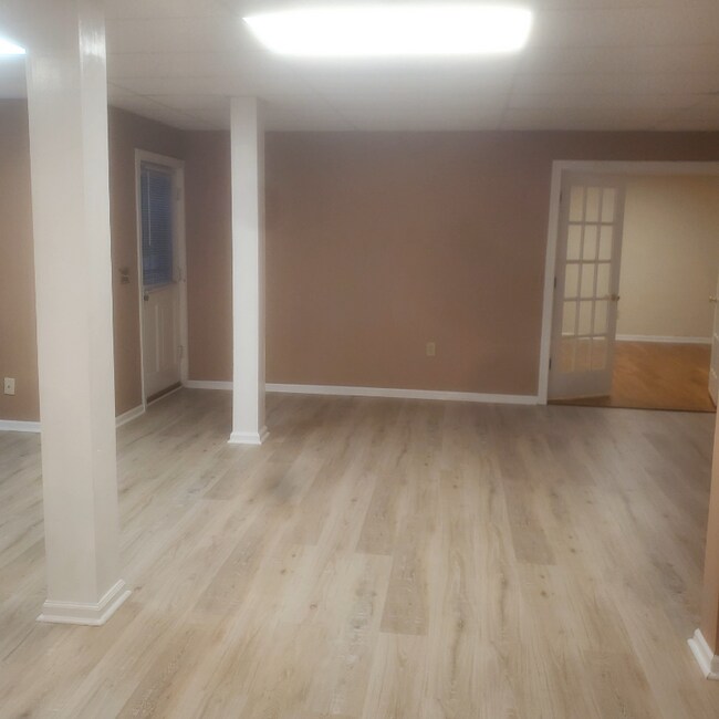 Building Photo - 4155 Central Park Pl