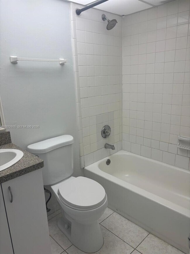 Building Photo - 7920 N Colony Cir