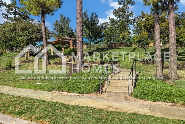 Building Photo - 6107 White Spruce Dr