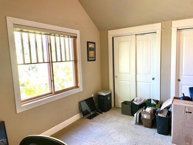 Building Photo - 535 NW Florida Ave