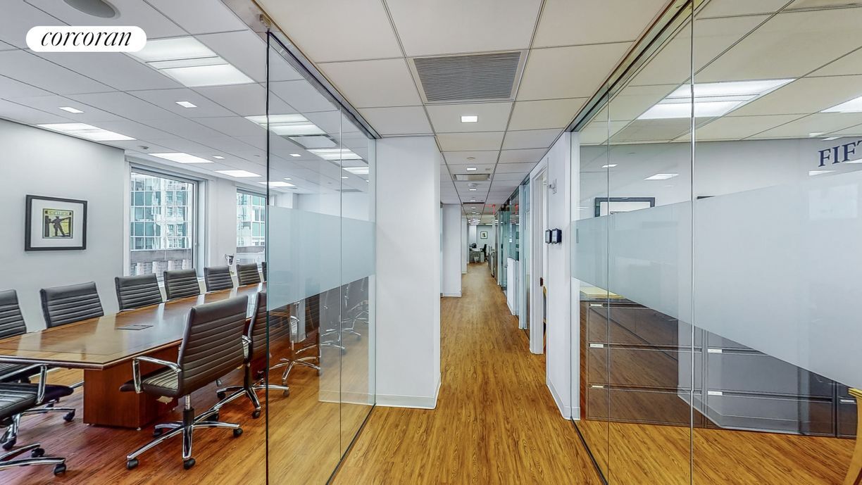 Building Photo - 485 Madison Ave