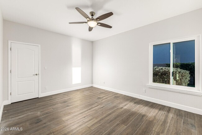 Building Photo - 11900 N 114th Way