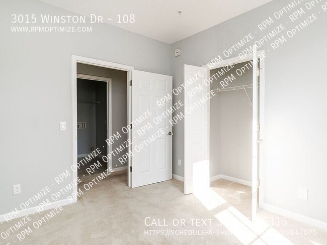 Building Photo - 3015 Winston Dr